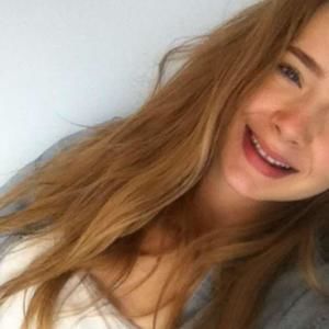 Meet your Posher, Zeya